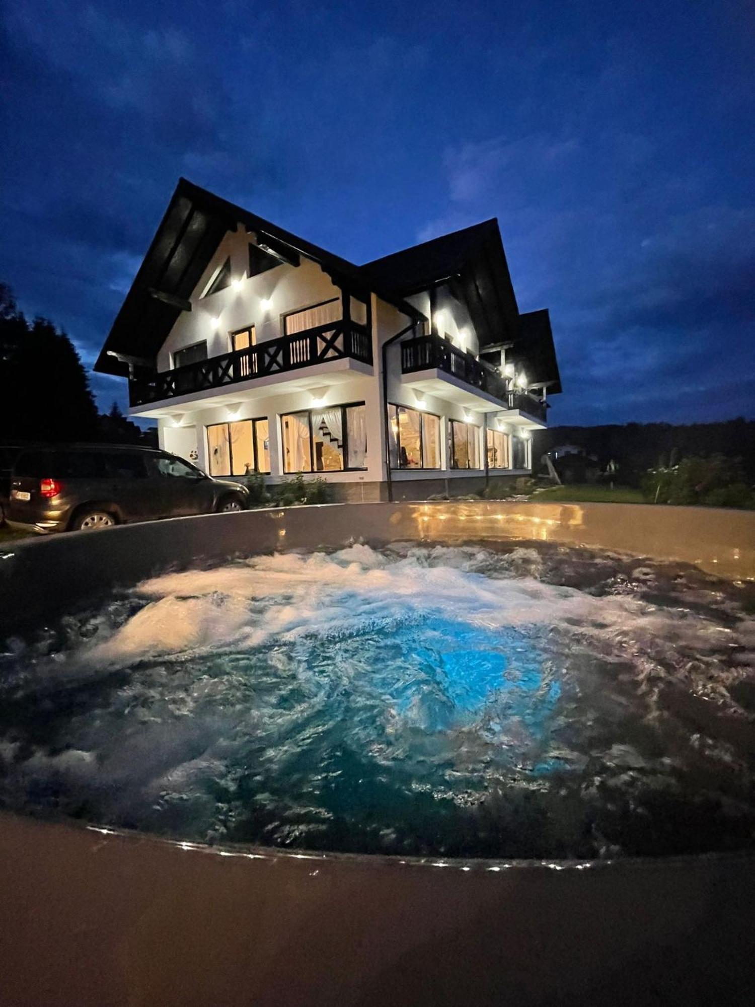Conacul Muntii Bucovinei Hotel Câmpulung Moldovenesc Exterior photo